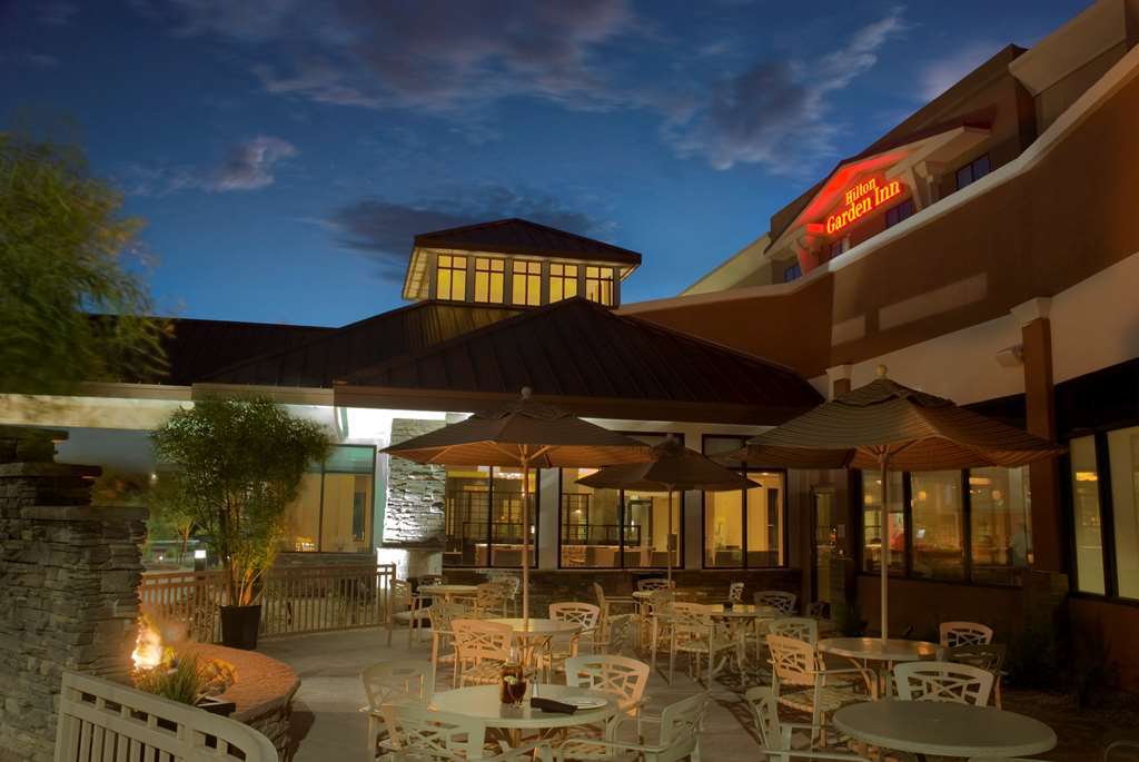 Hilton Garden Inn Phoenix North Happy Valley Restaurant photo